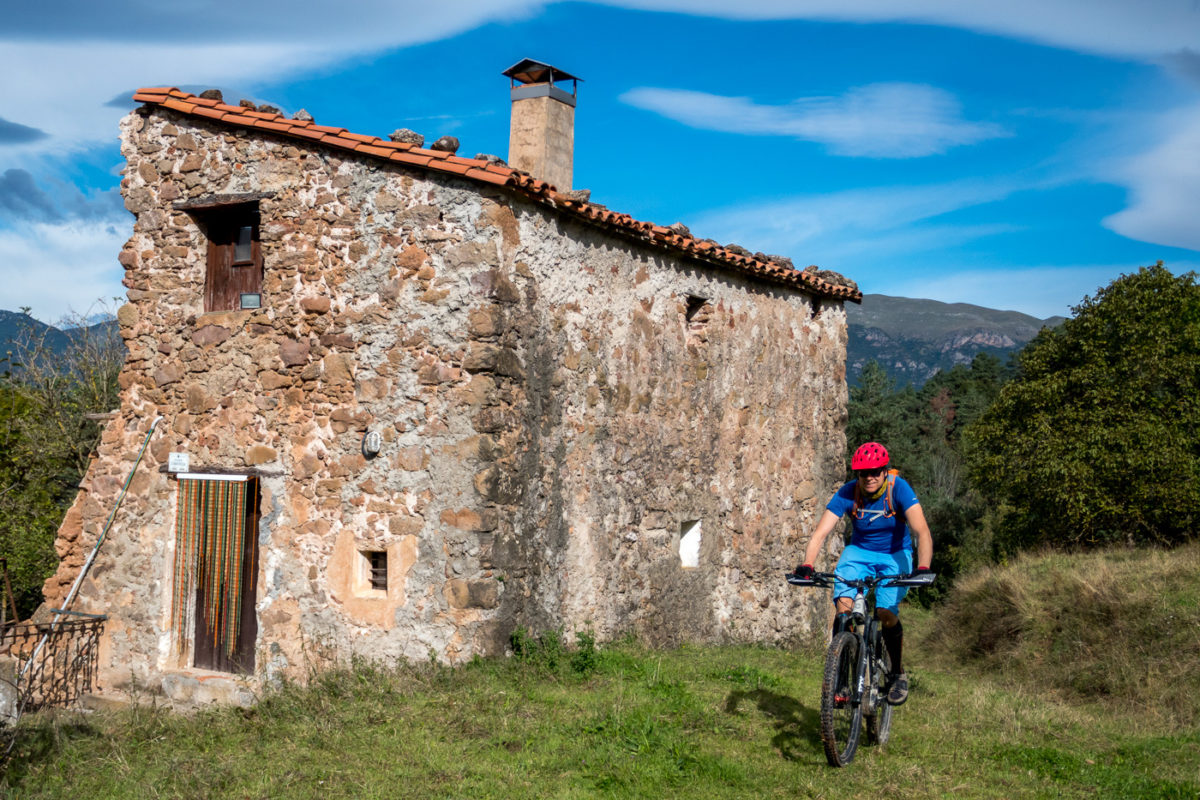 Passing an old house